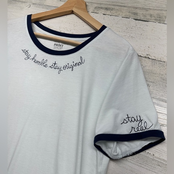 The PrintShop Stay Humble , Original , Real Embroidered Short Sleeve Tee - Picture 1 of 4